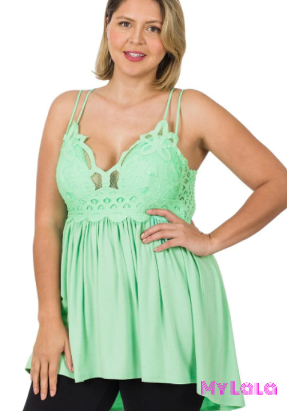 1 6345 Curvy Crochet Lace Cami (Green Mint)