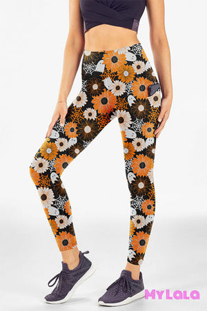 Curvy Pocket Leggings (Spooky Flower)